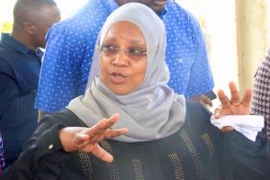 Minister Kijaji visits the waste recycling project to produce fertilizer Dar